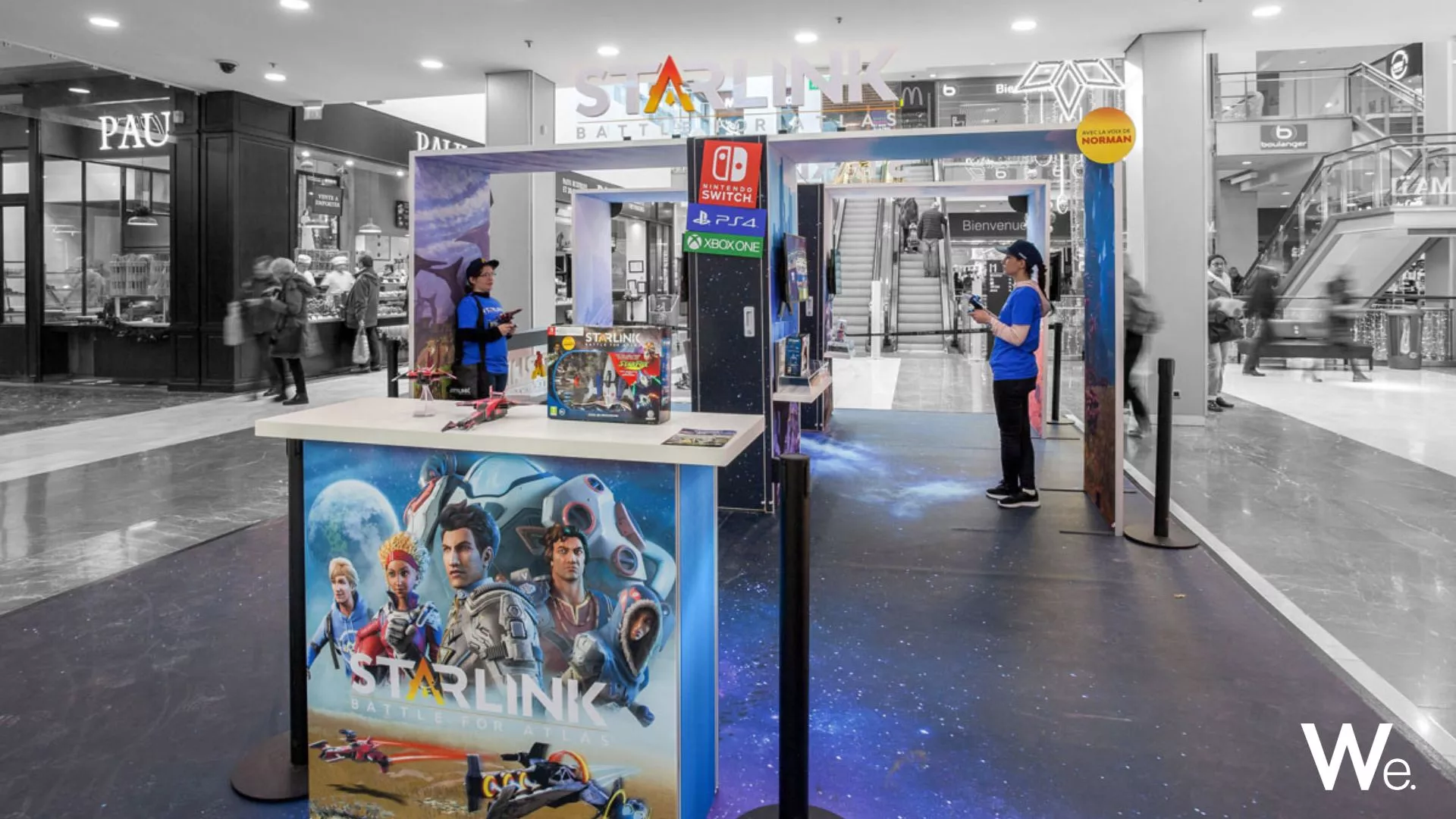 Vue du stand éphémère d'Ubisoft en centre commecial à l'occasion de la promotion du jeu Starlink
